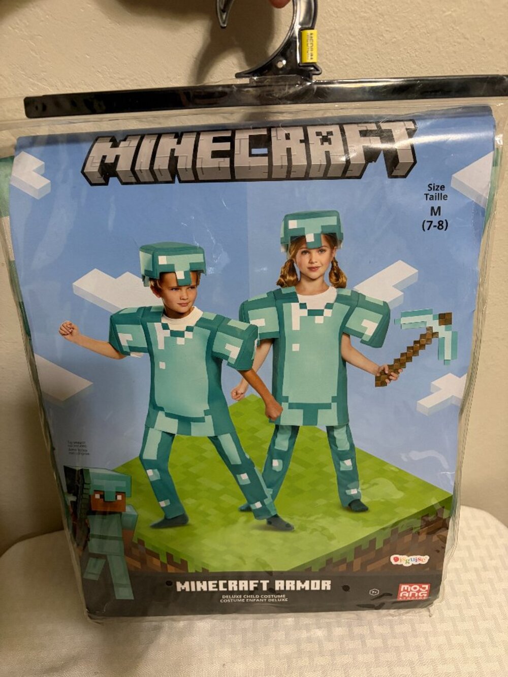 Minecraft Armor Deluxe Child costume. NWT med 7-8